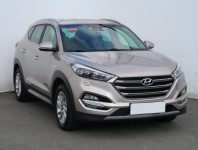 Hyundai Tucson  2.0 CRDi 