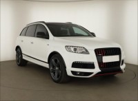 Audi Q7  3.0 TDI 