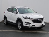 Hyundai Tucson  1.7 CRDi Trikolor