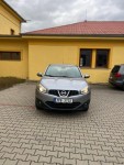 Nissan Qashqai 1,5   j 10 dci 81kw 2012 rok