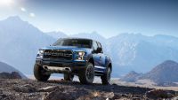 Nový Ford F-150 Raptor dostal šestiválec, ale beránek to není